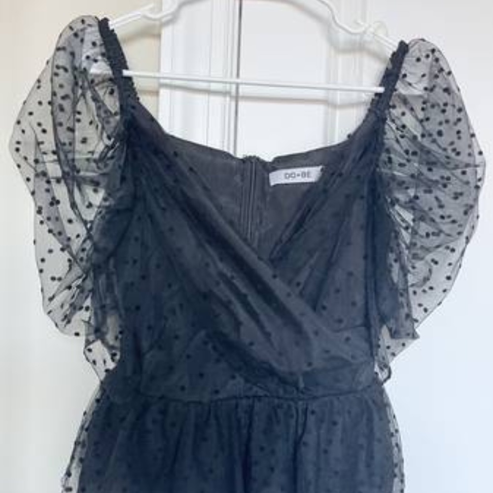 DO+BE Black Puff Sleeve Top - Size S